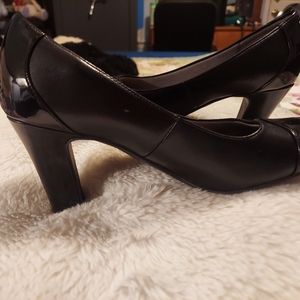 Life Stride Simply Comfort Pumps size 6